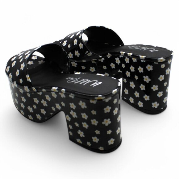 Wild Pair Sandals - Picture 7 of 8